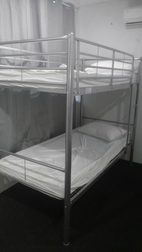 Perth City Backpackers Hostel - Note - Valid Passport Required To Check In - Phillip Island Accommodation 22