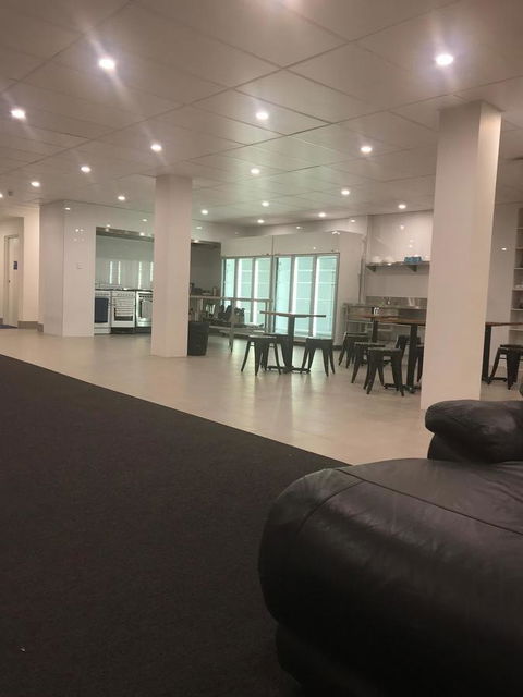 Perth City Backpackers Hostel - Note - Valid Passport Required To Check In - Phillip Island Accommodation 11