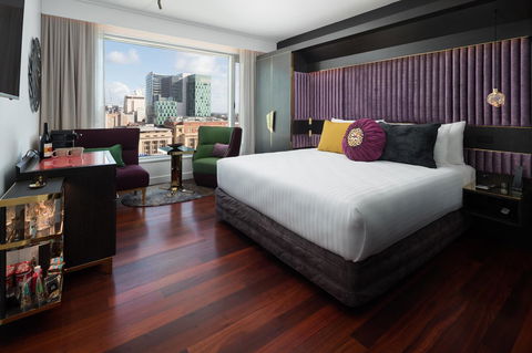 QT Perth - Phillip Island Accommodation 1