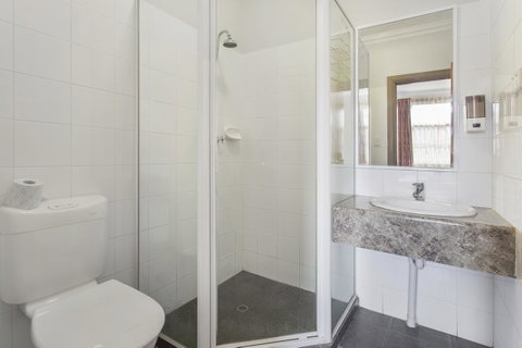 The Emperors Crown Hostel - Phillip Island Accommodation 20