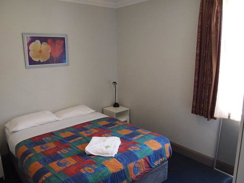 The Emperors Crown Hostel - Phillip Island Accommodation 40