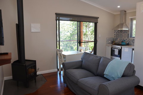 The Floating Forest - Phillip Island Accommodation 17