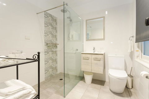 Blue Door Apartments - Phillip Island Accommodation 1