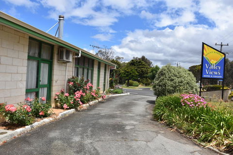 Mount Barker Valley Views Motel & Chalets, Western Australia - Phillip Island Accommodation 19
