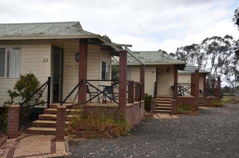 Mount Barker Valley Views Motel & Chalets, Western Australia - Phillip Island Accommodation 16