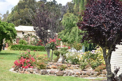 Mount Barker Valley Views Motel & Chalets, Western Australia - Phillip Island Accommodation 28