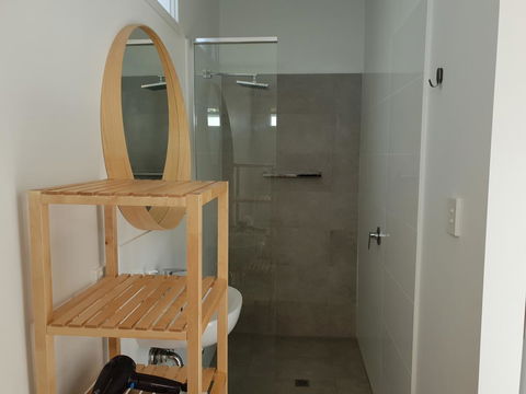 Captain\'s Heritage Cottage - Central Fremantle 2 Bedroom Historic Cottage - Phillip Island Accommodation 12