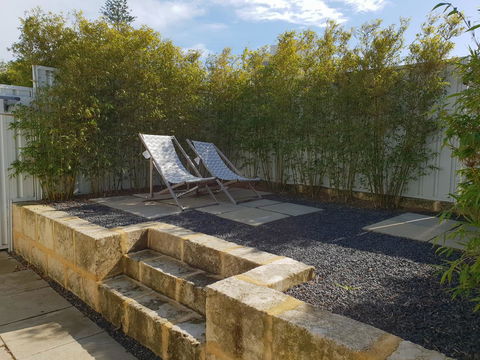 Captain\'s Heritage Cottage - Central Fremantle 2 Bedroom Historic Cottage - Phillip Island Accommodation 16