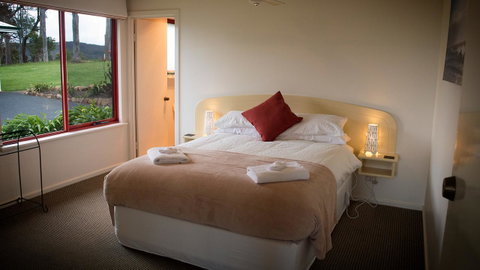 Karri Mia Chalets And Studios - Phillip Island Accommodation 7