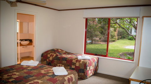Karri Mia Chalets And Studios - Phillip Island Accommodation 33