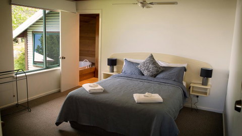 Karri Mia Chalets And Studios - Phillip Island Accommodation 18