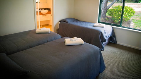 Karri Mia Chalets And Studios - Phillip Island Accommodation 17