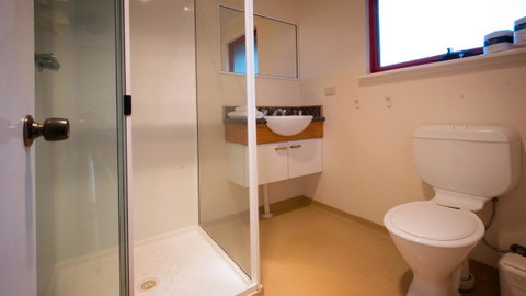 Karri Mia Chalets And Studios - Phillip Island Accommodation 26