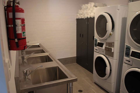 Quokka Backpackers Hostel Perth - Note - Valid Passport Required To Check In - Phillip Island Accommodation 35