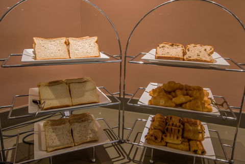 The Continental Hotel - Phillip Island Accommodation 27