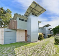 Sun Worship Eco Villas - Phillip Island Accommodation