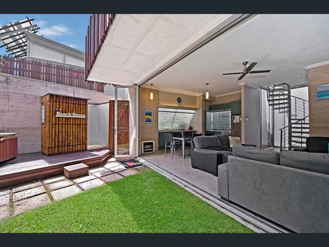 Crescent Head Spa Villa - Phillip Island Accommodation 10