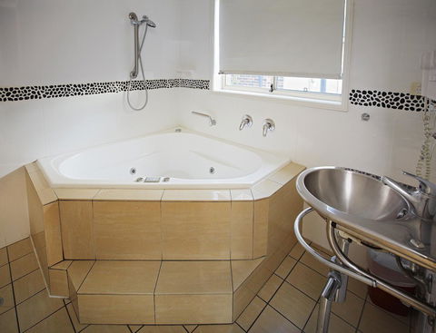 Jesmond Executive Villas - Phillip Island Accommodation 30