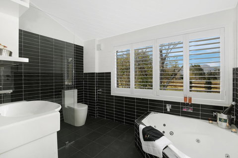 Romanz In The Valley (Luxury B&B) - Phillip Island Accommodation 13