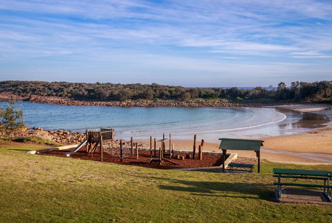 On The Beach Getaway - Phillip Island Accommodation 17