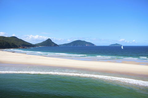 On The Beach Getaway - Phillip Island Accommodation 21