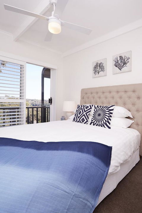 Bright And Spacious Family Home With Leafy Deck - Phillip Island Accommodation 13