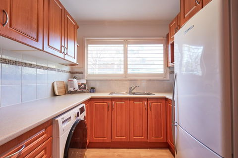 Bright And Spacious Family Home With Leafy Deck - Phillip Island Accommodation 18