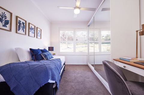 Bright And Spacious Family Home With Leafy Deck - Phillip Island Accommodation 28