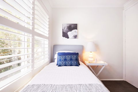 Bright And Spacious Family Home With Leafy Deck - Phillip Island Accommodation 25