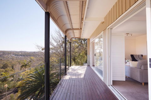 Bright And Spacious Family Home With Leafy Deck - Phillip Island Accommodation 23