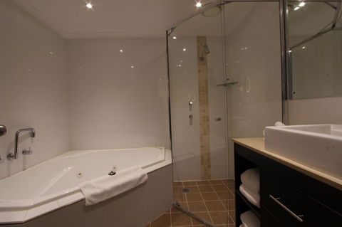 Crowne Plaza Hawkesbury Valley, An IHG Hotel - Phillip Island Accommodation 10
