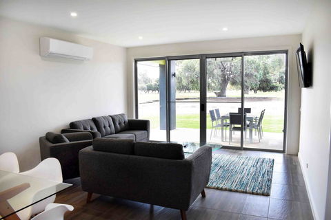 Comfort Suites Clubarham Golf Resort - Phillip Island Accommodation 14