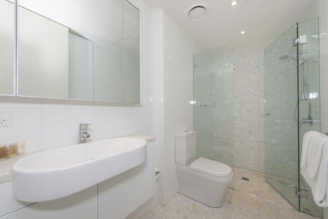 Lakefront 116 Kingston ACT - Phillip Island Accommodation 5