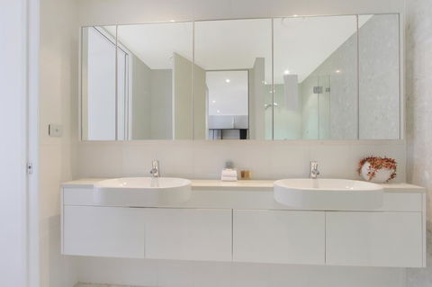 Lakefront 116 Kingston ACT - Phillip Island Accommodation 19