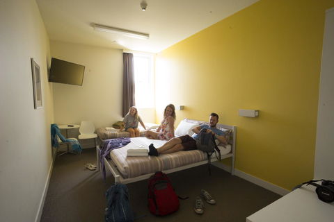 YHA Sydney Harbour - Phillip Island Accommodation 3