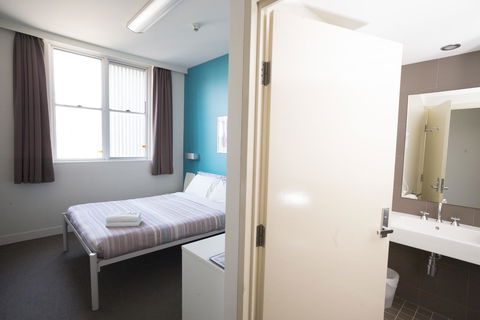 YHA Sydney Harbour - Phillip Island Accommodation 5