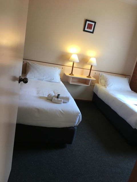 Bega Downs Motor Inn - Phillip Island Accommodation 15