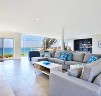 Neptune - Absolute Beachfront - Phillip Island Accommodation