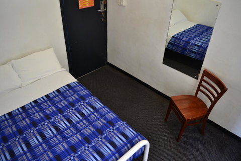 Maze Backpackers - Sydney - Phillip Island Accommodation 8