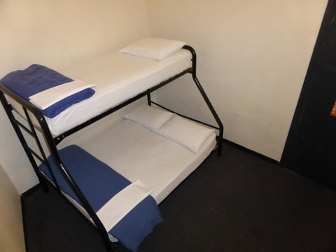 Maze Backpackers - Sydney - Phillip Island Accommodation 21