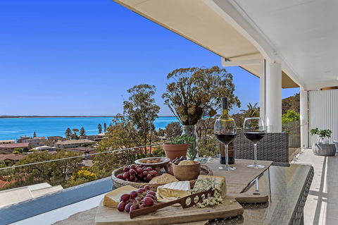 Phuza Maningi 17 Myan Close - Phillip Island Accommodation 2