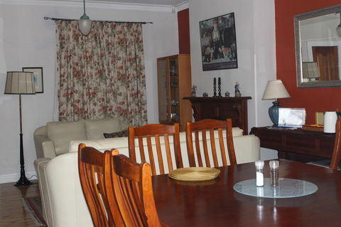Boot Makers Cottage - Phillip Island Accommodation 5