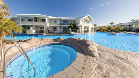 Oaks Port Stephens Pacific Blue Resort - Phillip Island Accommodation 1