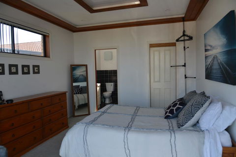 The Boat House - Phillip Island Accommodation 7