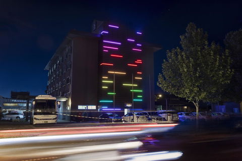 Mercure Albury - Phillip Island Accommodation 0