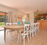 James Estate Guesthouse - Phillip Island Accommodation