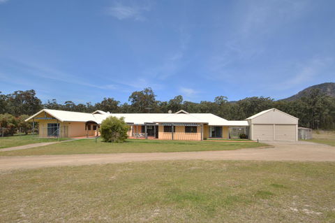 JE Guesthouse, Central To All The Hunter Valley Has To Offer - Phillip Island Accommodation 41