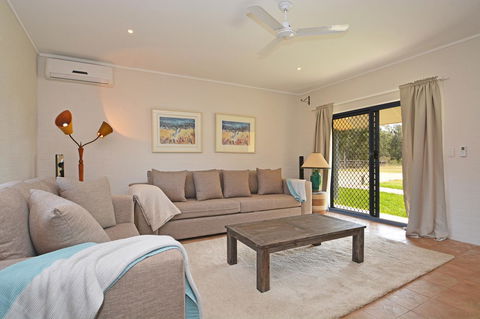 JE Guesthouse, Central To All The Hunter Valley Has To Offer - Phillip Island Accommodation 1