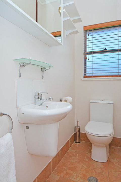 JE Guesthouse, Central To All The Hunter Valley Has To Offer - Phillip Island Accommodation 19