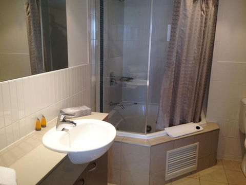 BASE Holidays - Ettalong Beach Premium Apartments - Phillip Island Accommodation 39